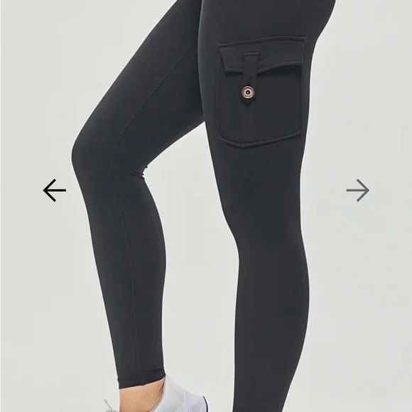 Firmabs Black High-Waisted Leggings with Cargo Pockets - Picture 7 of 9